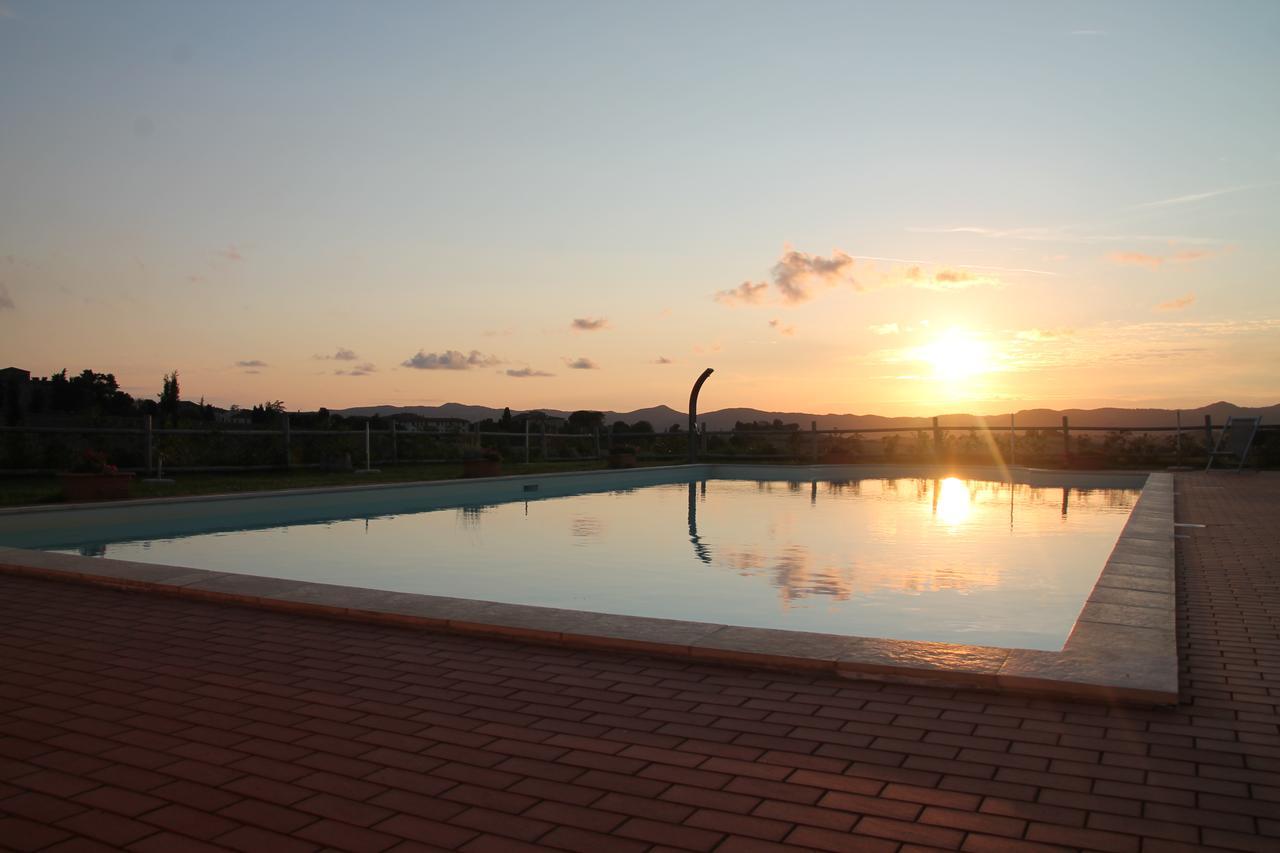 Il Poggio Della Pieve Apartments Санта-Луче Экстерьер фото