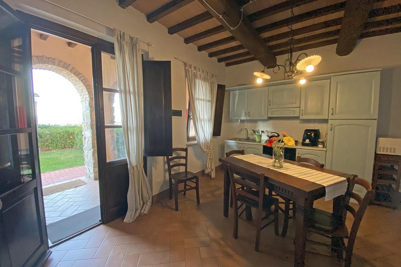 Il Poggio Della Pieve Apartments Санта-Луче Экстерьер фото